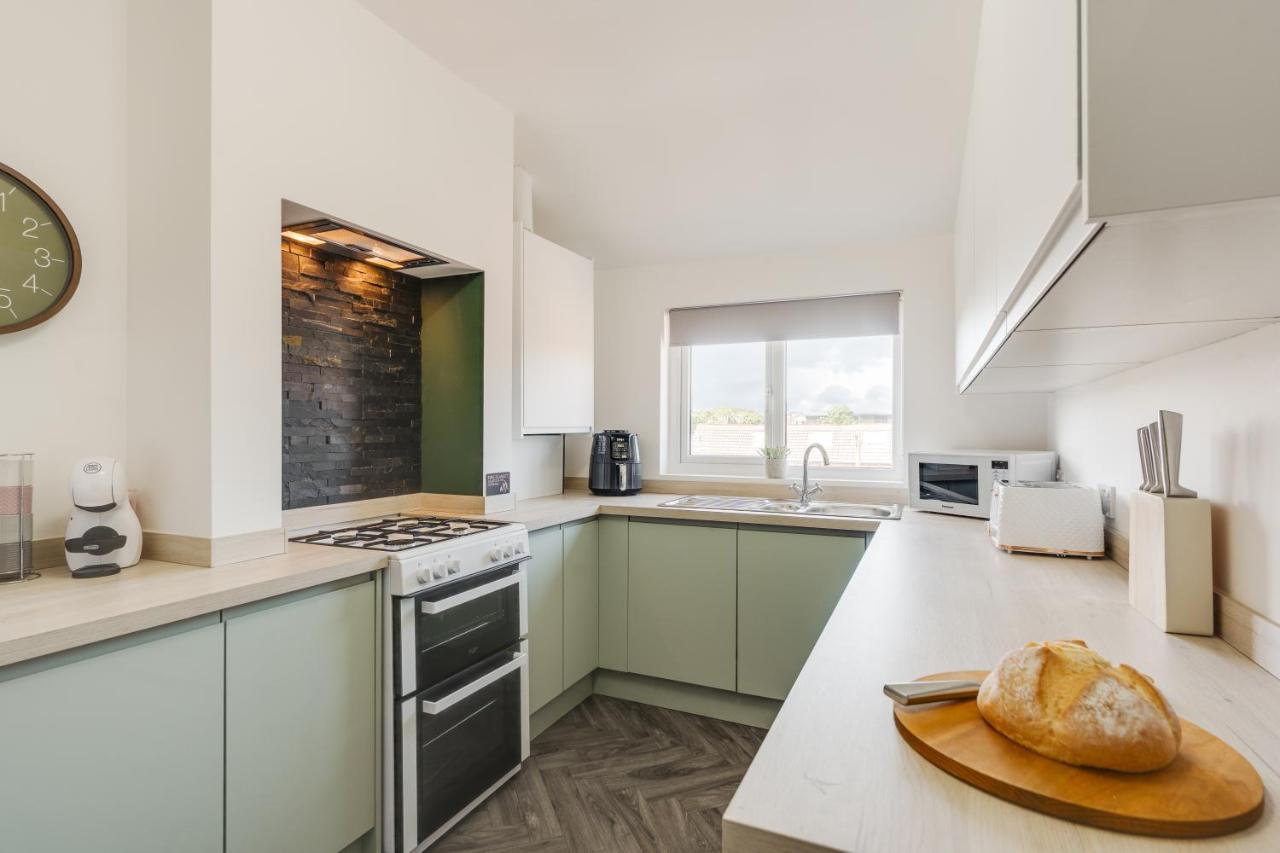 St David'S - Stylish 2 Bed Apartment, Free Parking, Close To Beach リザム・セント・アンズ エクステリア 写真