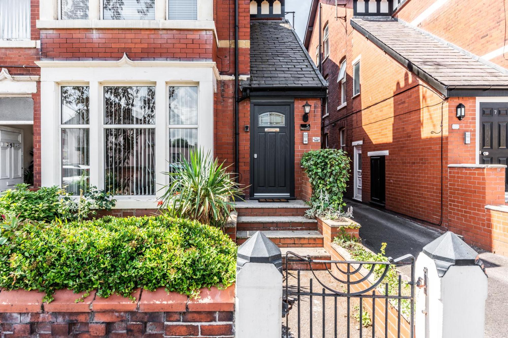 St David'S - Stylish 2 Bed Apartment, Free Parking, Close To Beach リザム・セント・アンズ エクステリア 写真